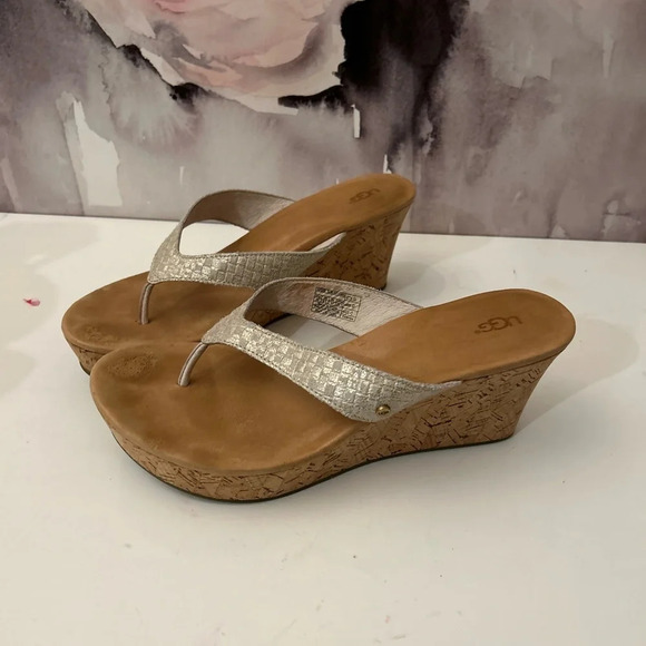 . UGG Cork Heeled Sander sz 10 - Picture 2 of 5